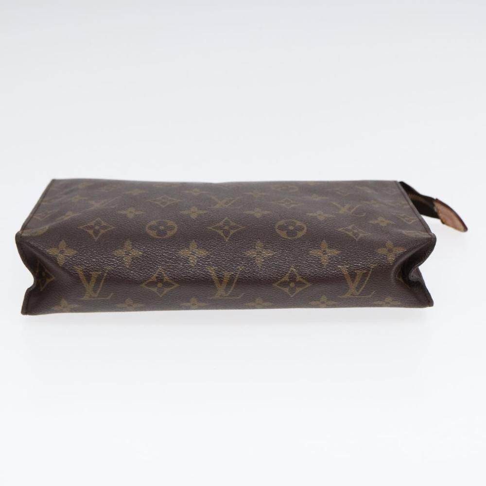 Louis Vuitton Poche Toilette