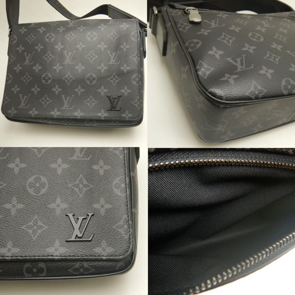 Louis Vuitton Shoulder Bags