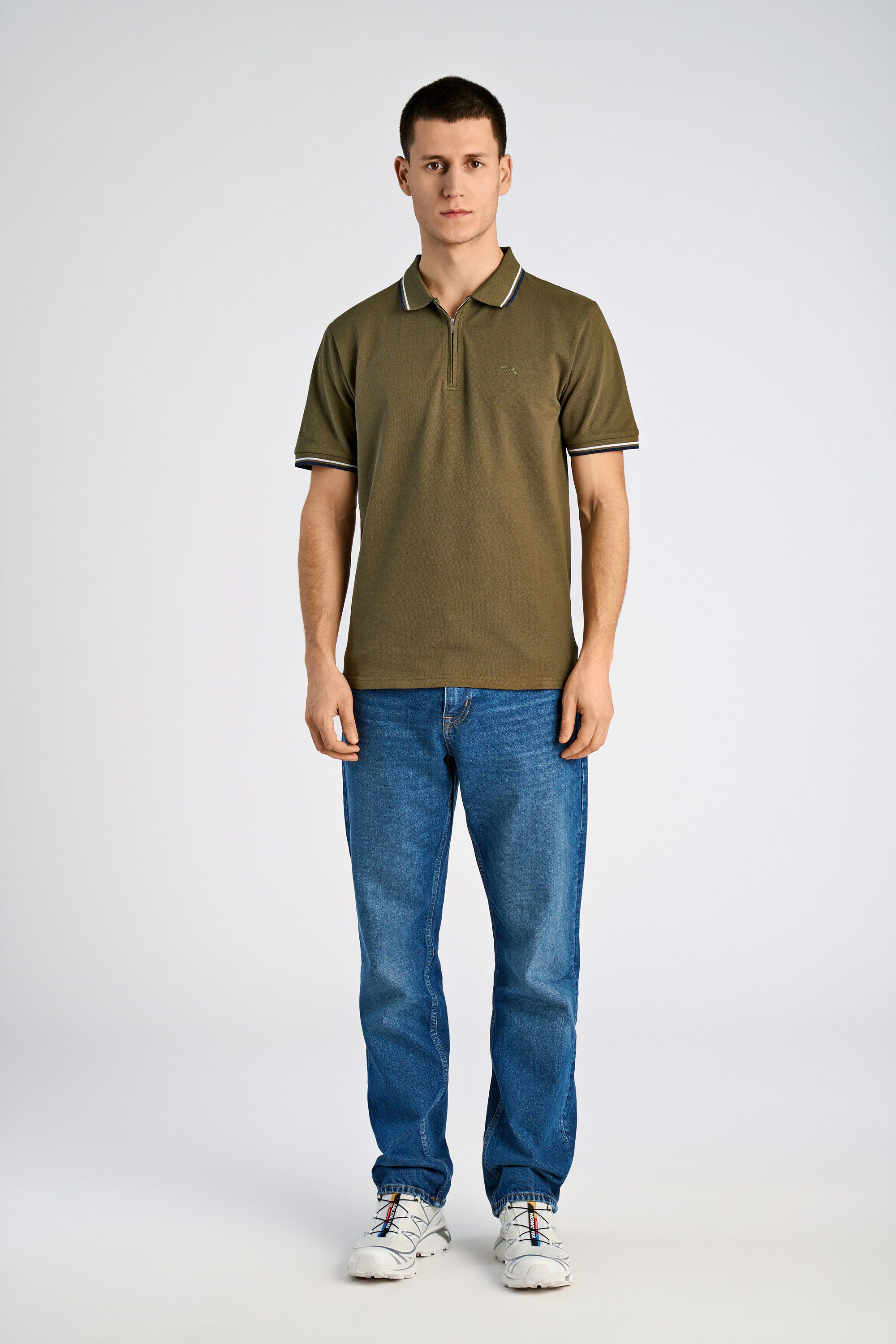 Polo shirt w. zip neck