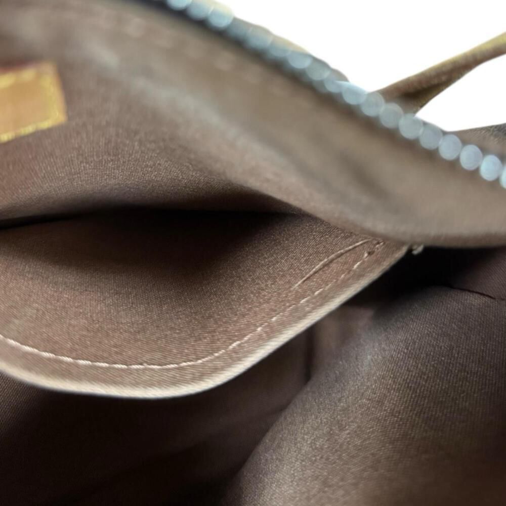 Louis Vuitton Shoulder Bags