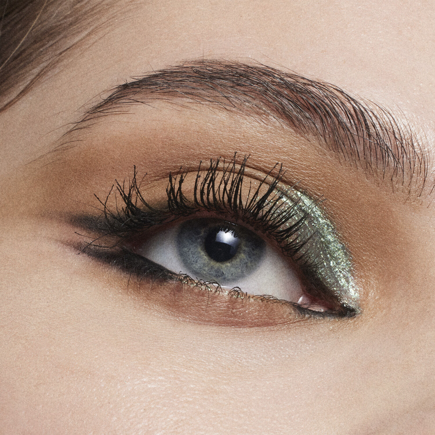 Luxe Luck dazzleshadow liquid eyeshadow