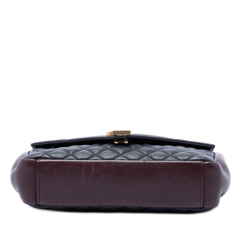 Yves Saint Laurent Shoulder Bag