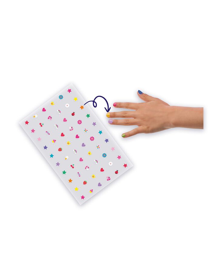 SES Creative - Makeup - Neglesalon