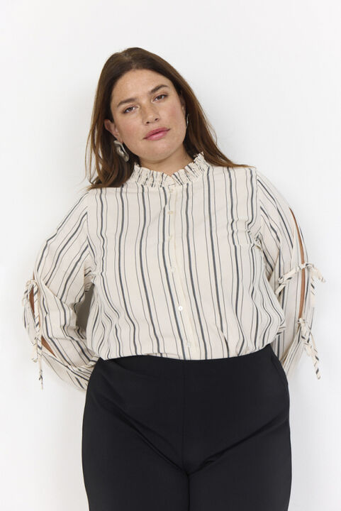 Curvy WA-ASHLEY 2 Skjorte Creme