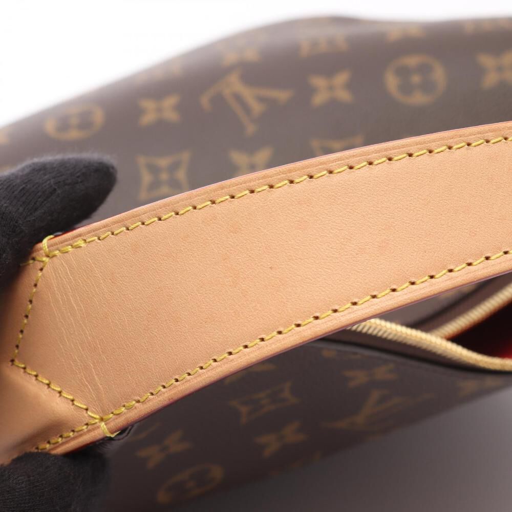 Louis Vuitton Shoulder Bags