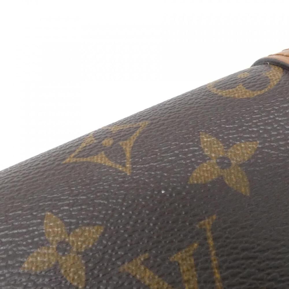 Louis Vuitton Shoulder Bags