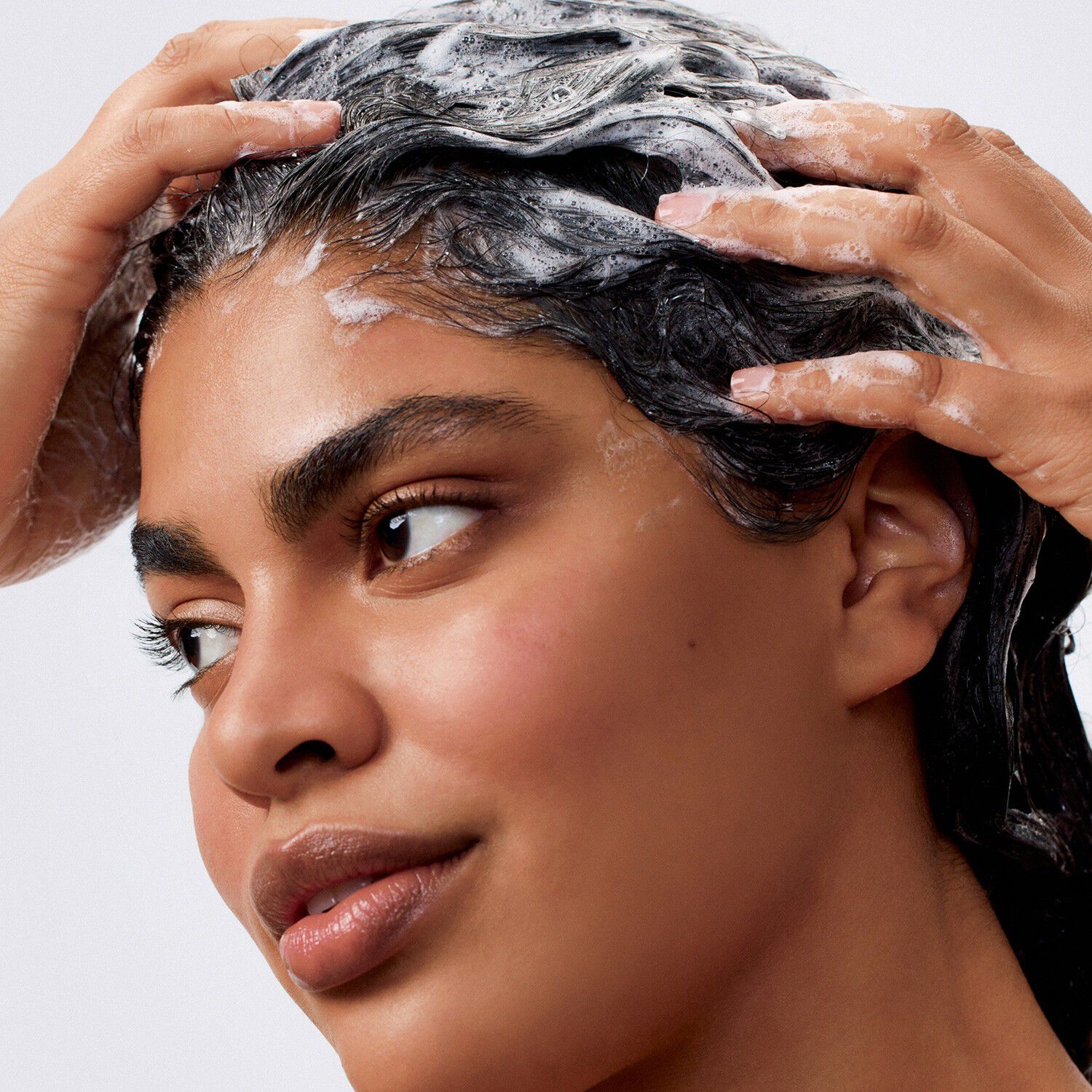 L'Essentiel Shampoo - V&aring;rdande schampo f&ouml;r tjockt h&aring;r