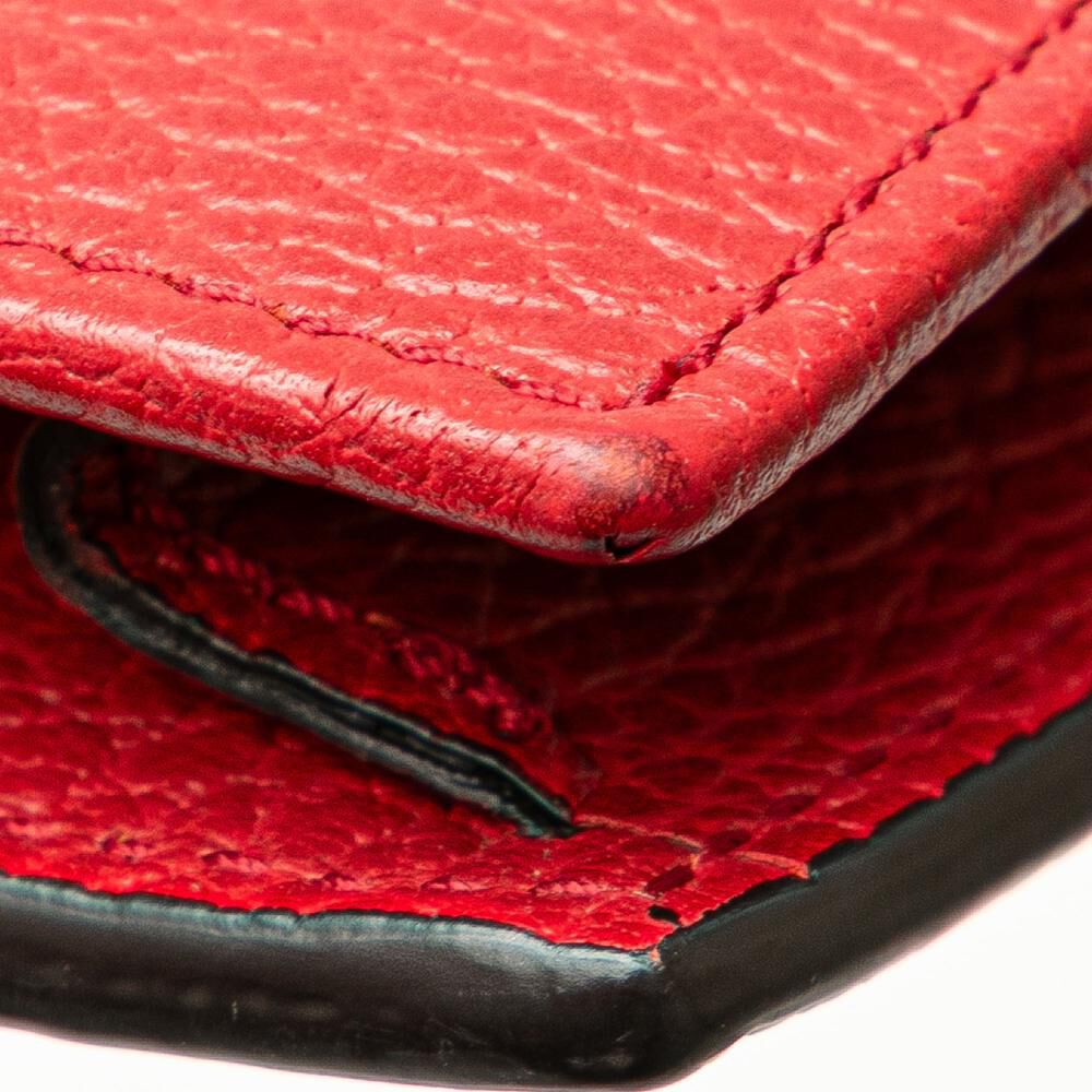 Gucci Wallet On Chain