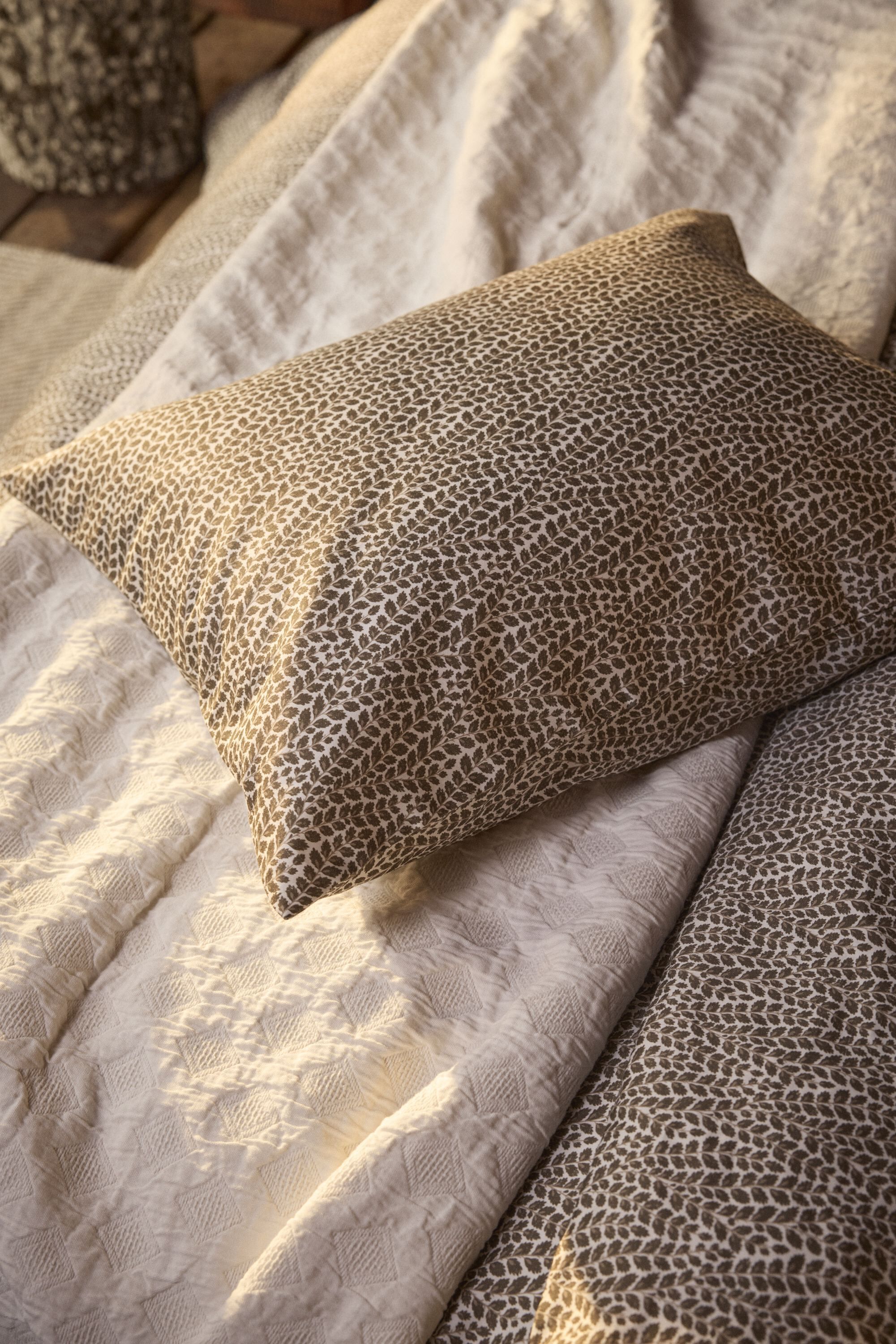 Leaf Vines Printed Cotton Sateen Bed Set