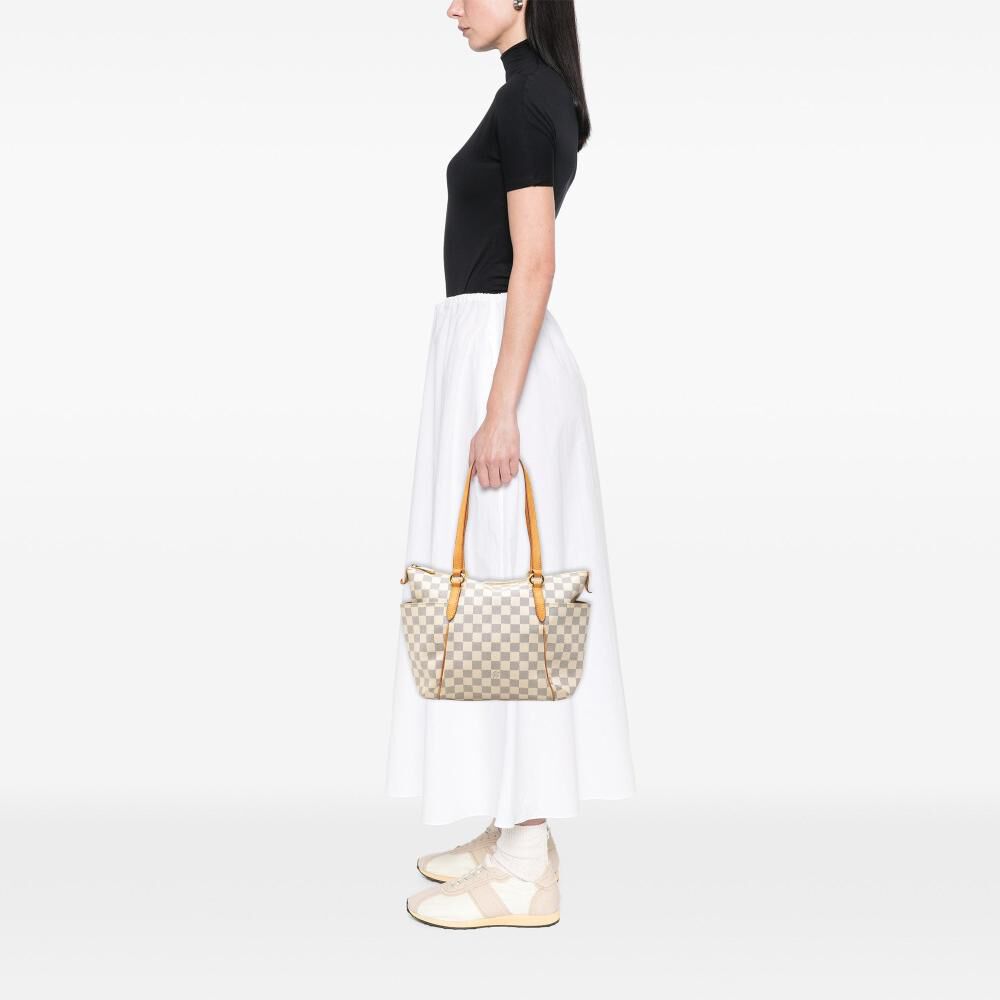 Louis Vuitton Totally