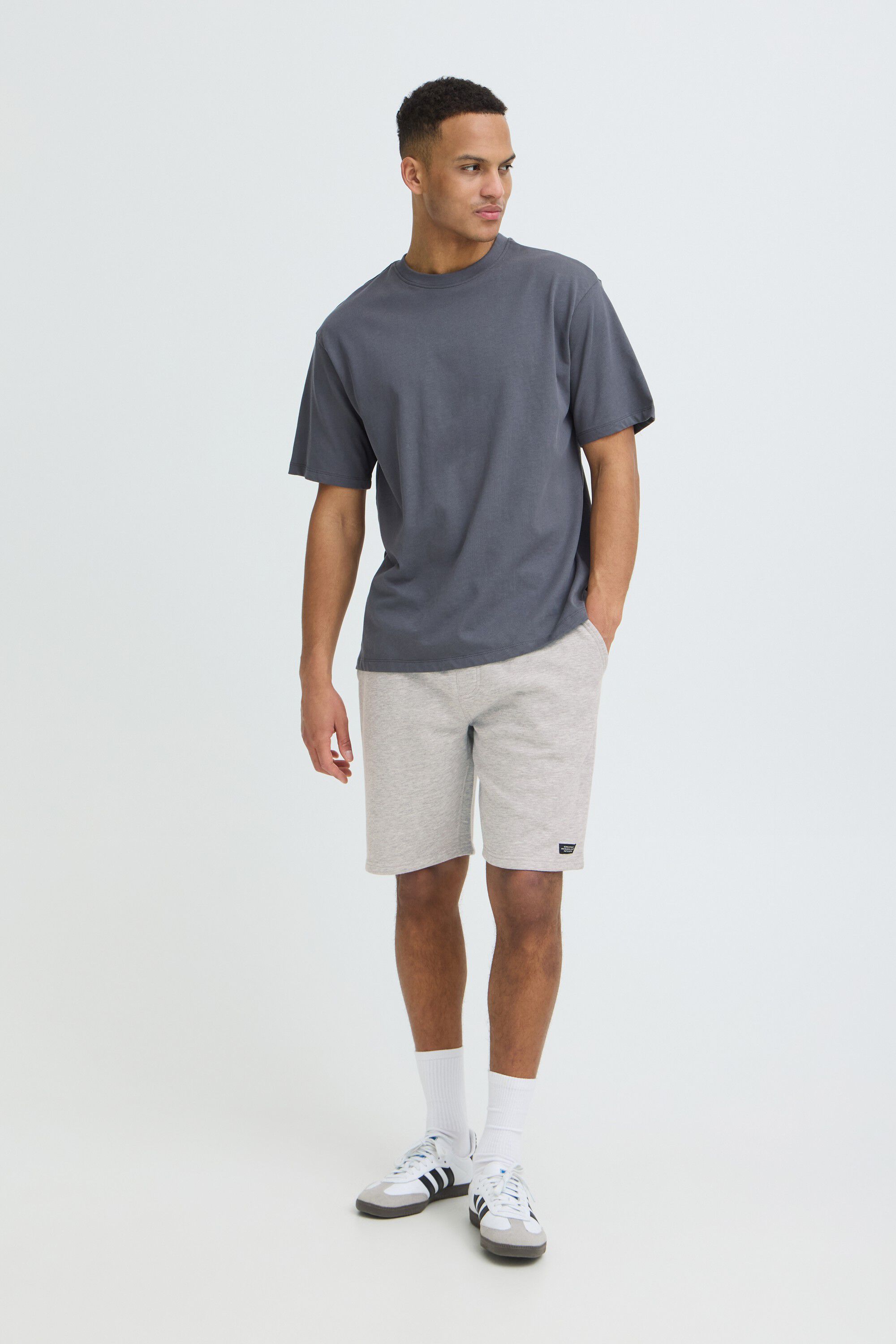 BHDOWNTON SWEATSHORT