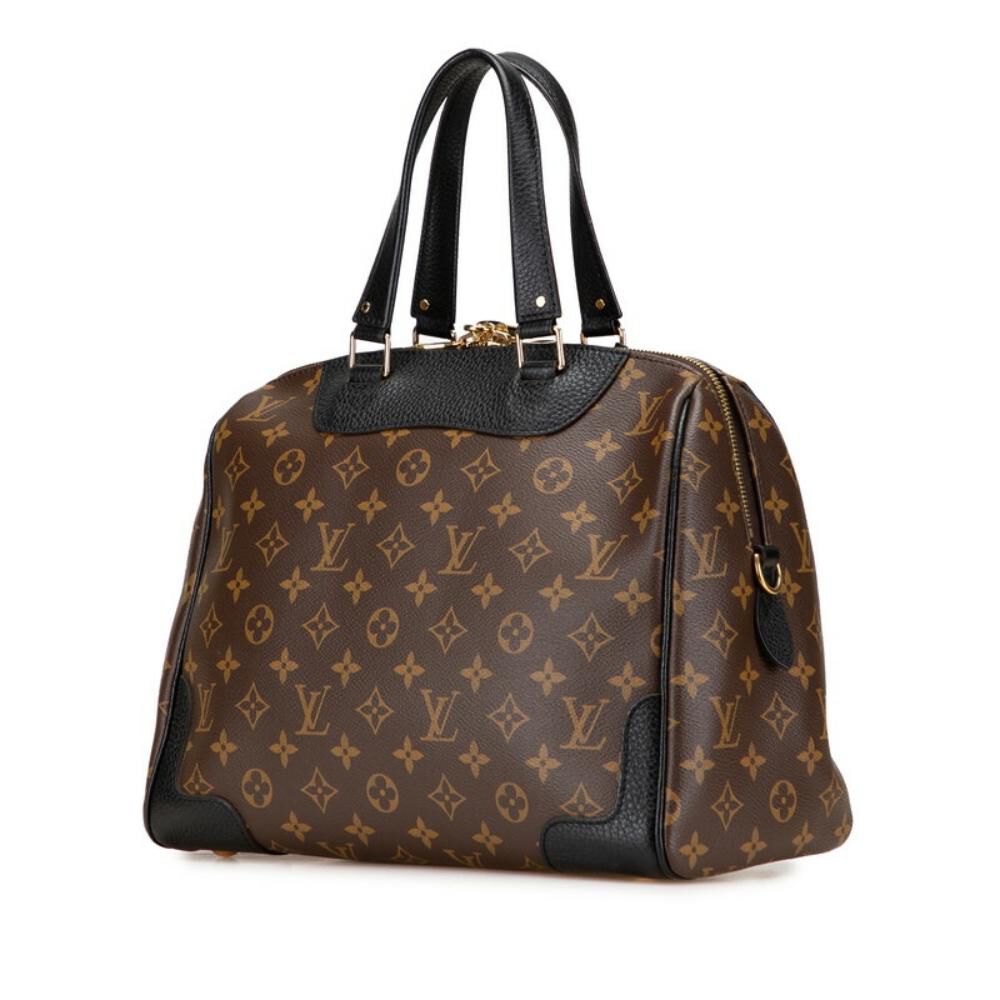 Louis Vuitton Shoulder Bags
