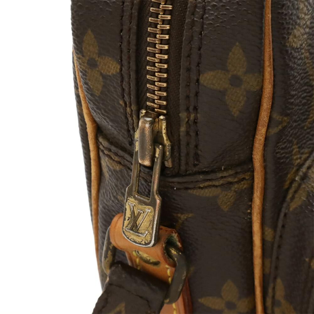 Louis Vuitton Shoulder Bags