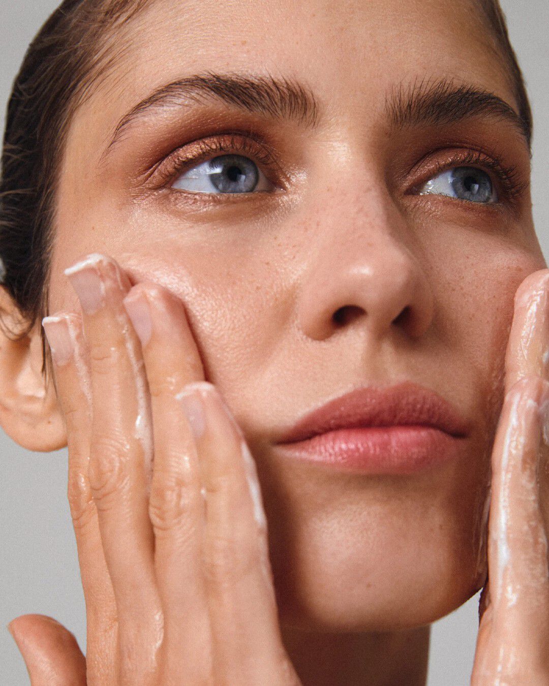 The Milky Cleansing Gel