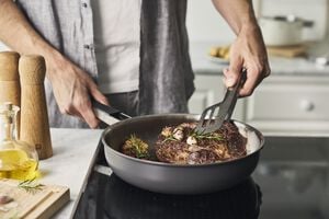 Stekpanna, 28 cm, 18/10 Rostfritt stål, Keramisk beläggning