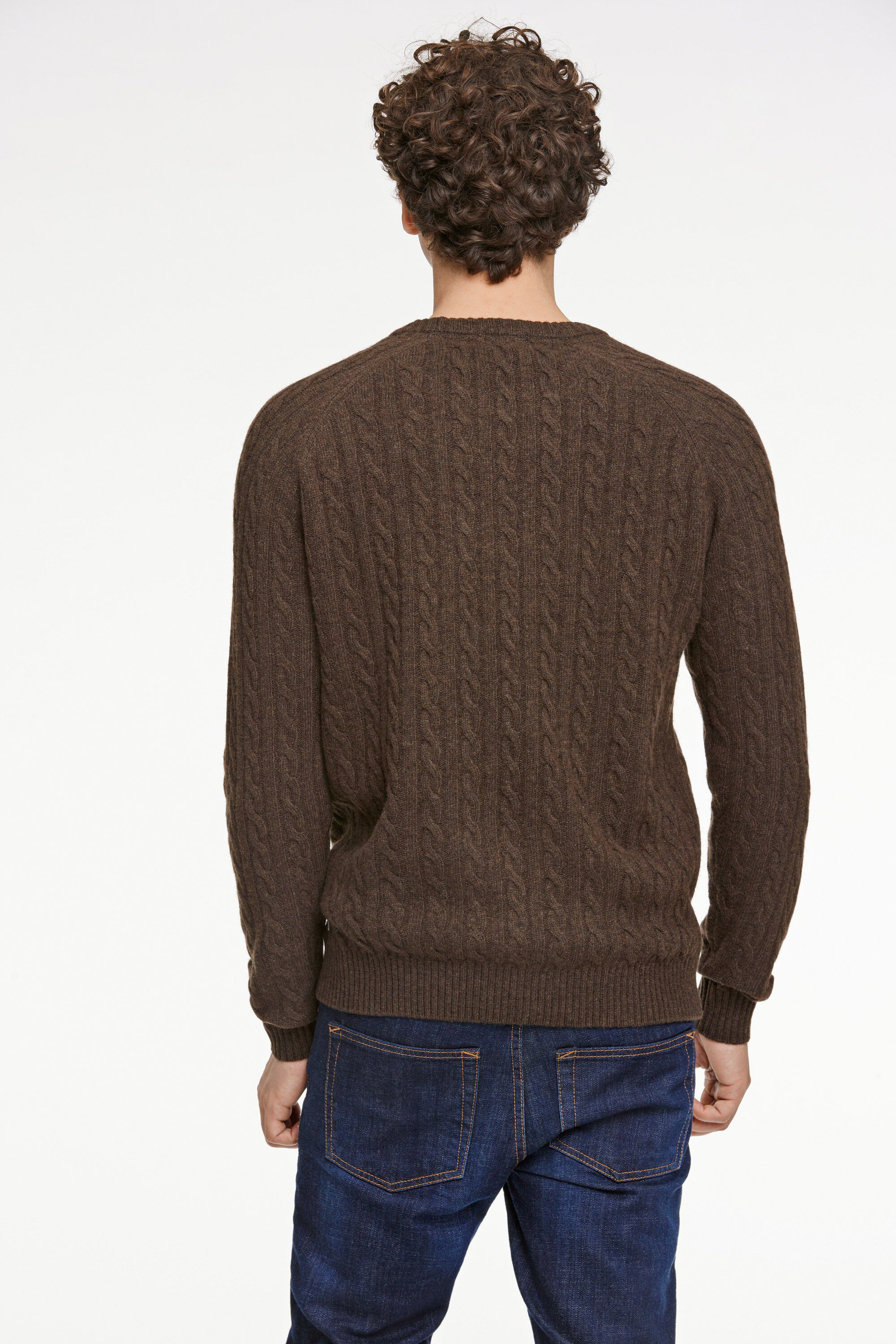 Lambswool raglan cable o-neck