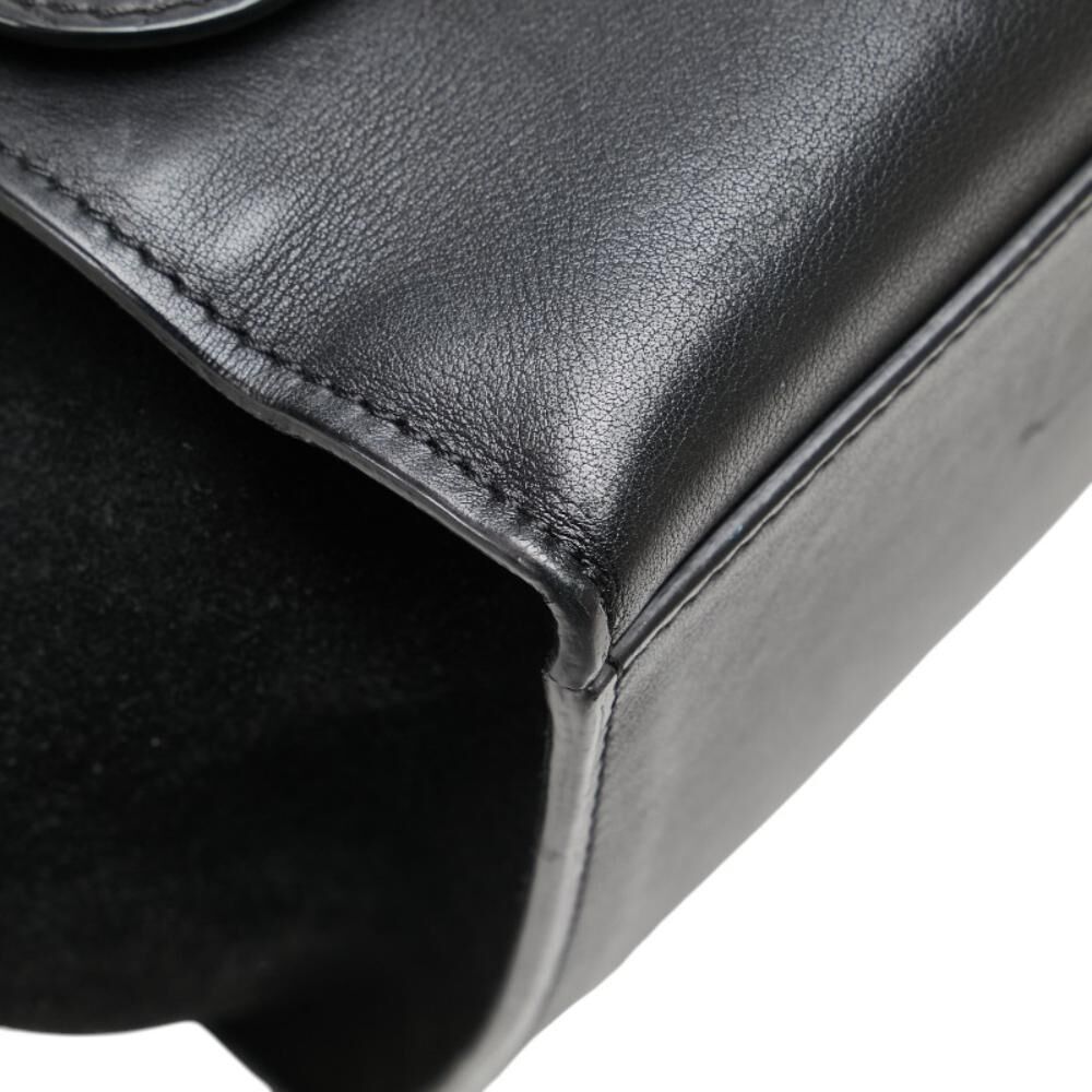 C&eacute;line Trapeze