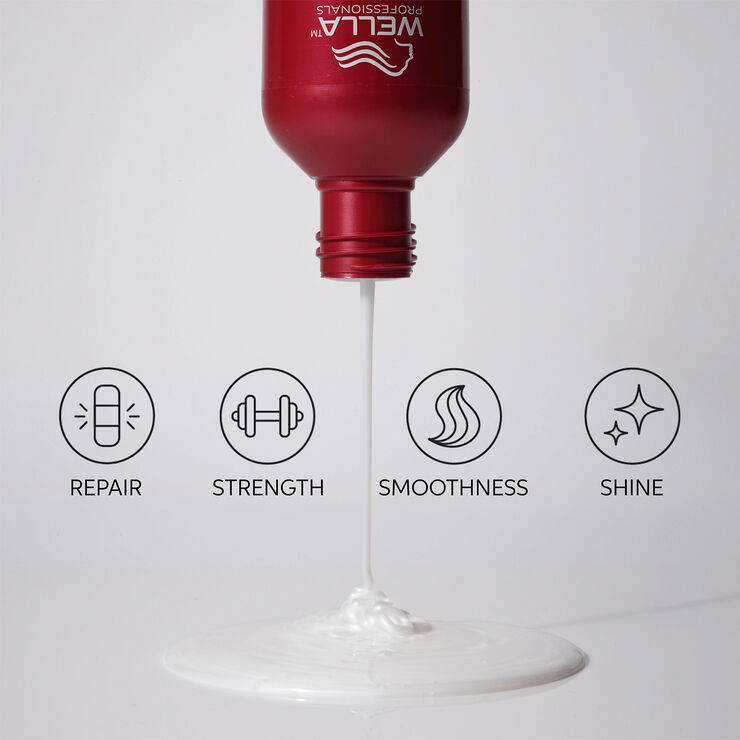 Wella Professionals Ultimate Repair Shampoo 250 ml