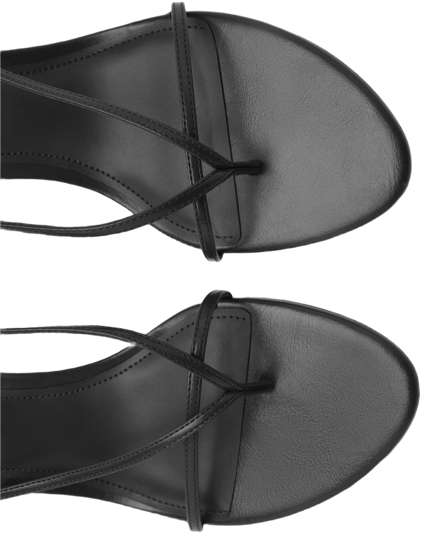 Heeled sandals with thin strap