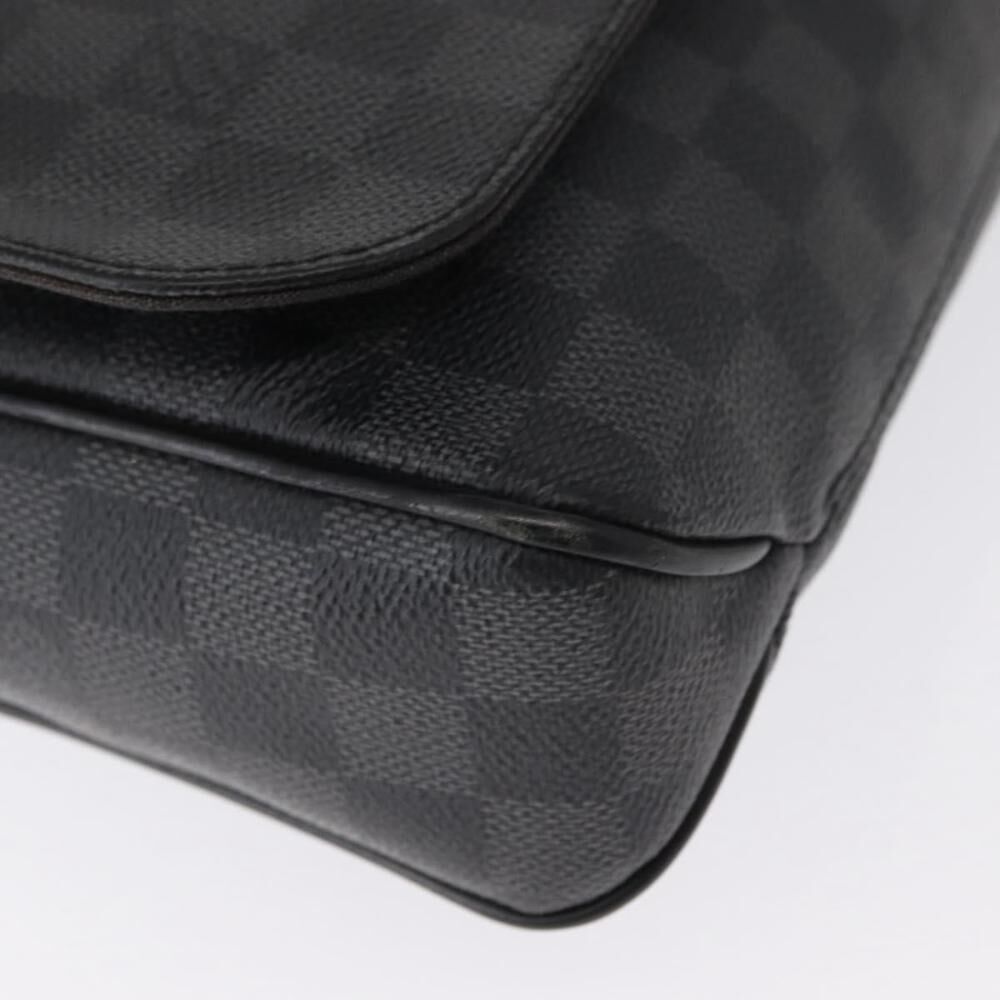 Louis Vuitton Shoulder Bags