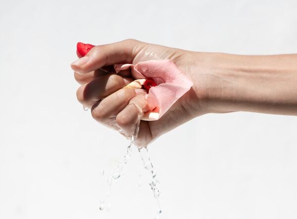 Apothecary Wild Rose Night-Brightening Sleeping Facial