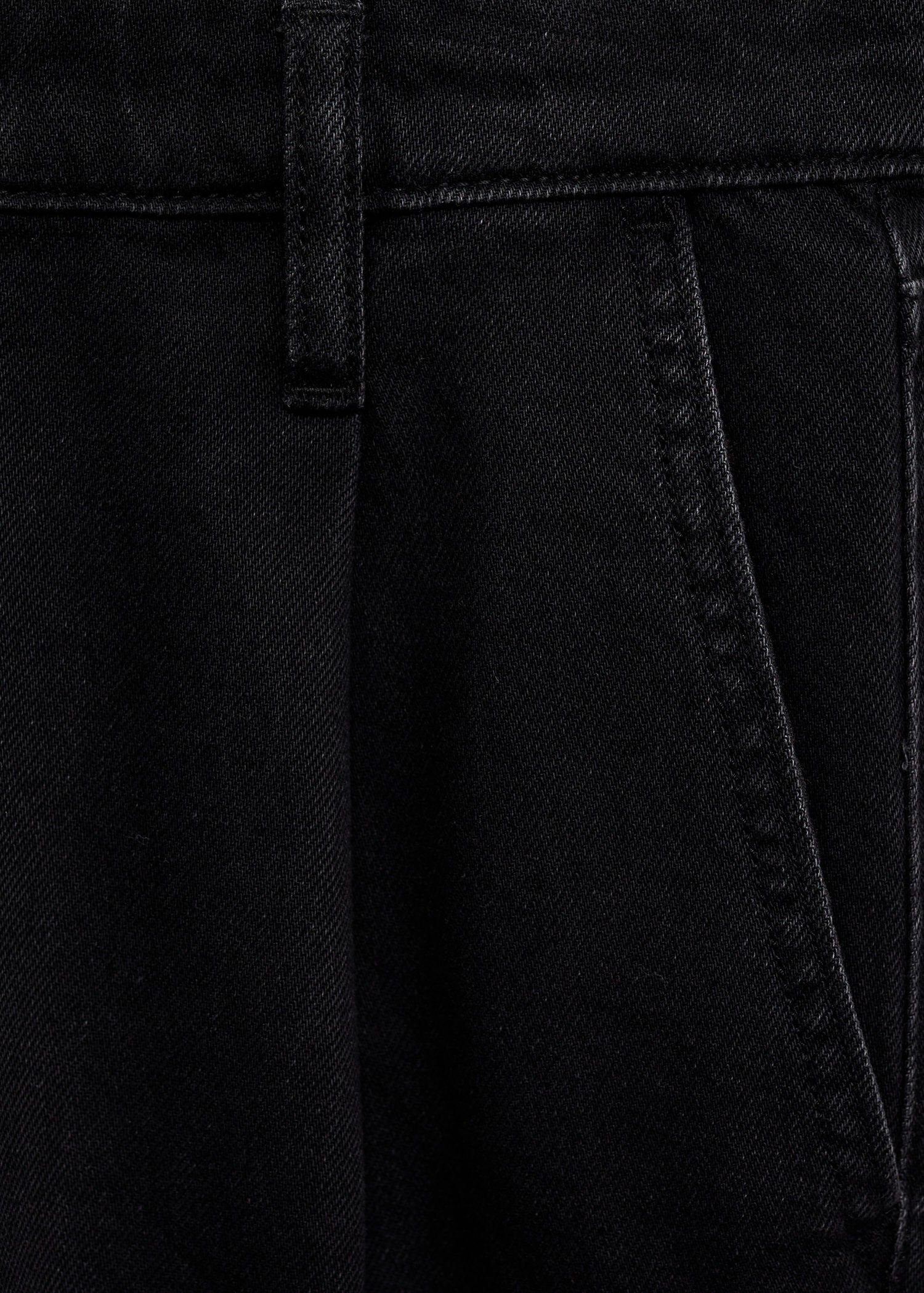 Pleated denim Bermuda shorts