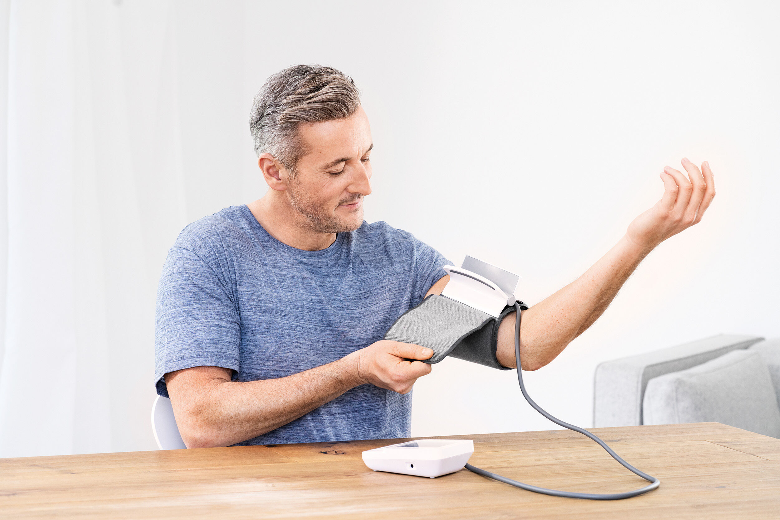 Blodtrycksm&auml;tar easyClip till &ouml;verarmen BM 51