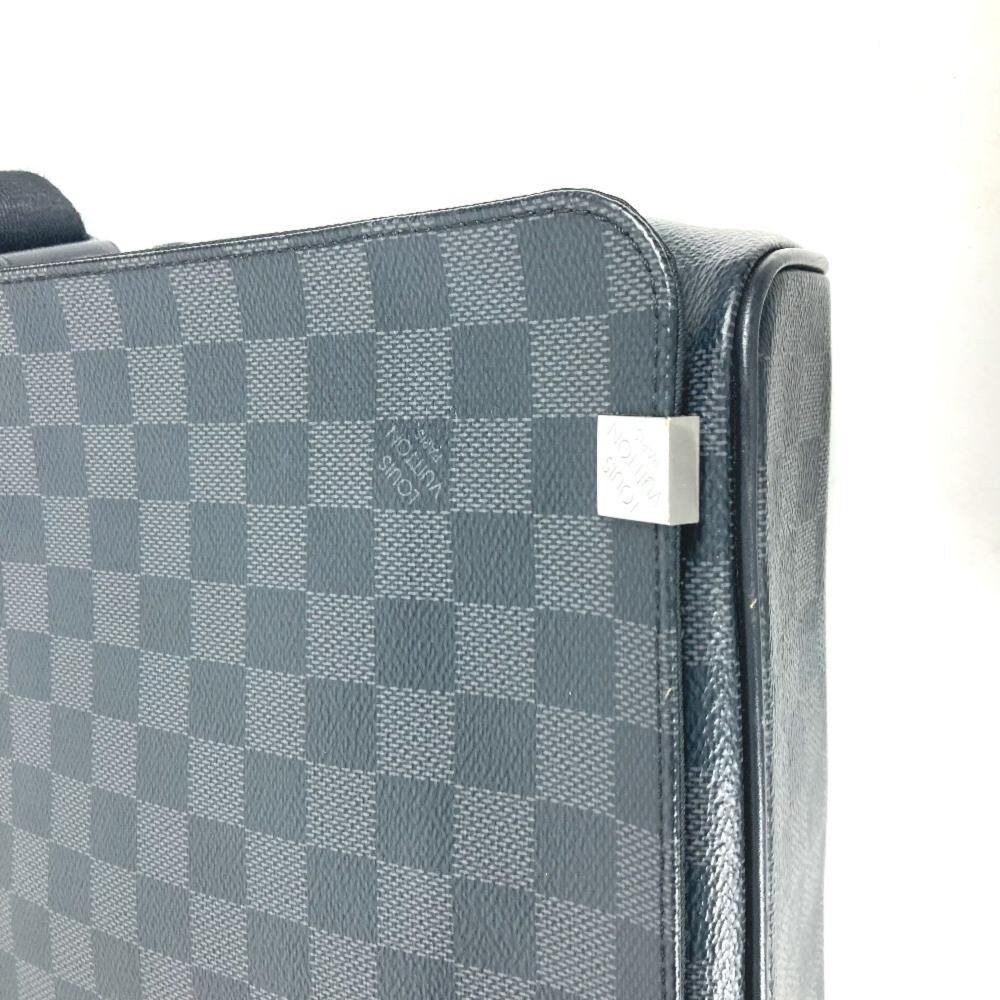 Louis Vuitton District