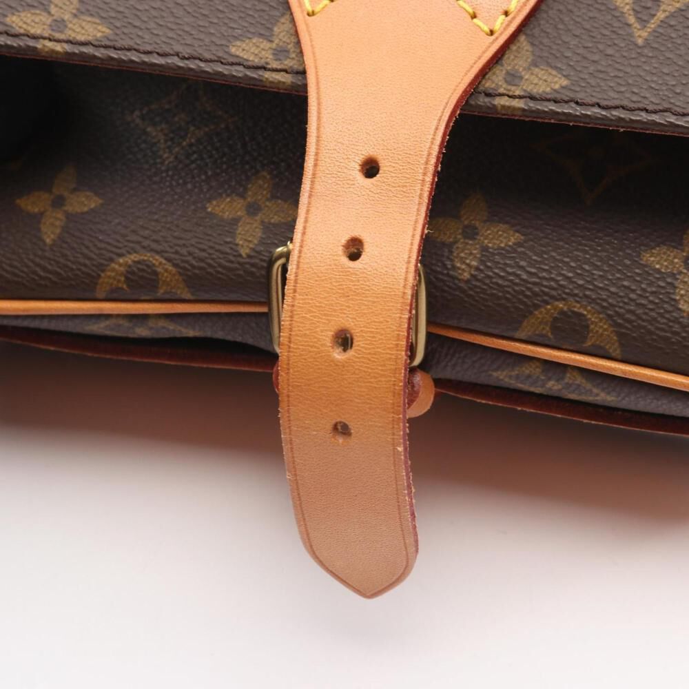 Louis Vuitton Shoulder Bags