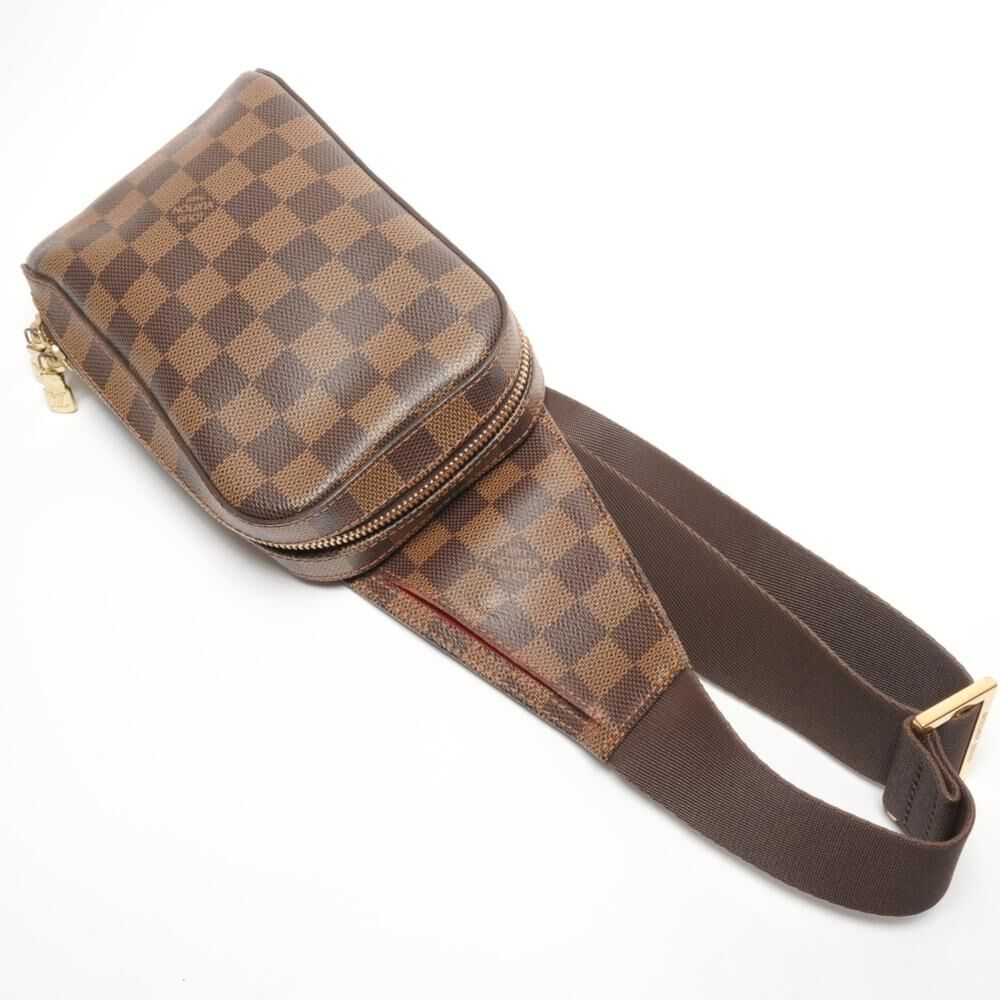 Louis Vuitton Shoulder Bags