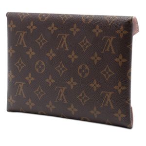 Louis Vuitton Clutch