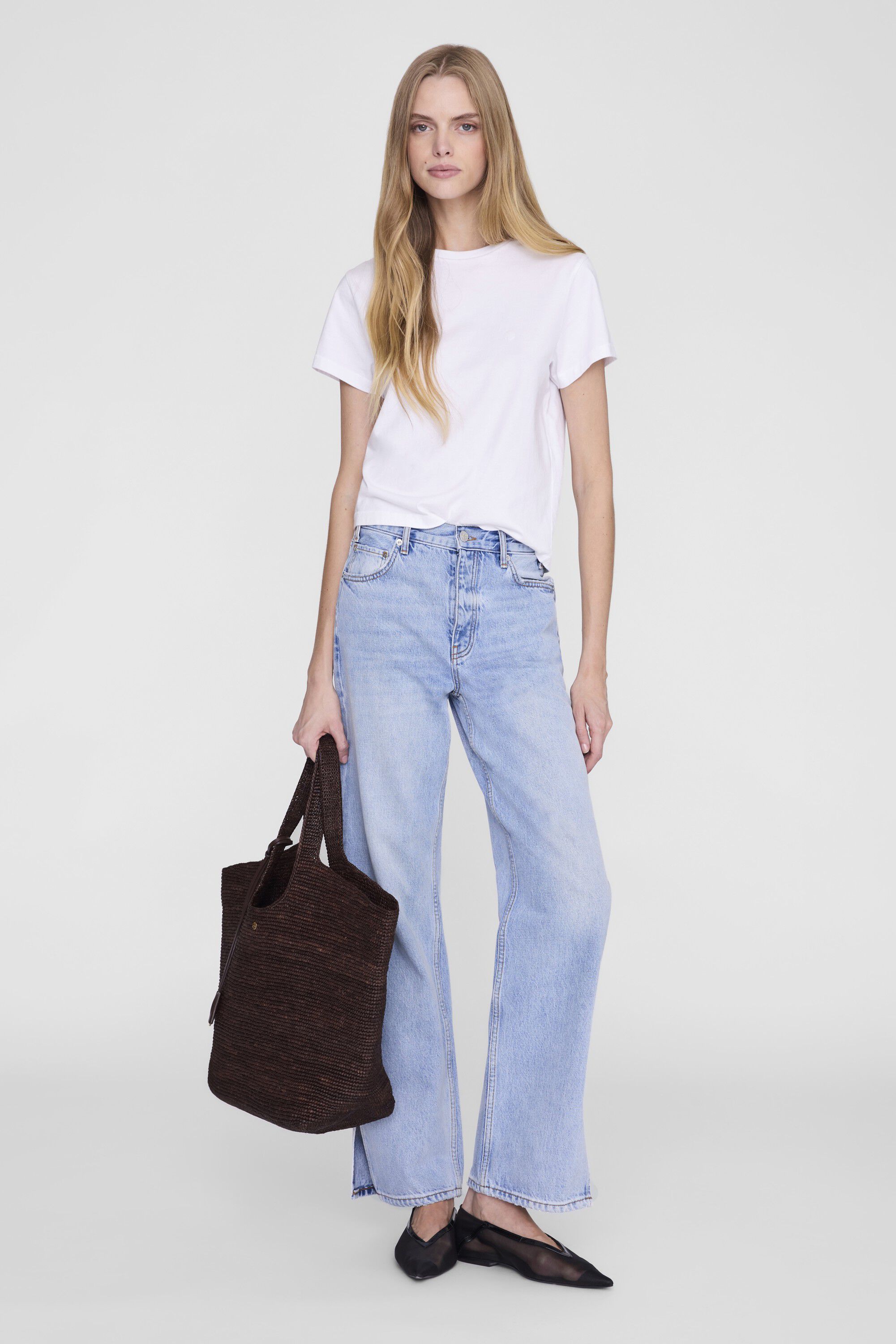 SHELLEY TEE - WHITE