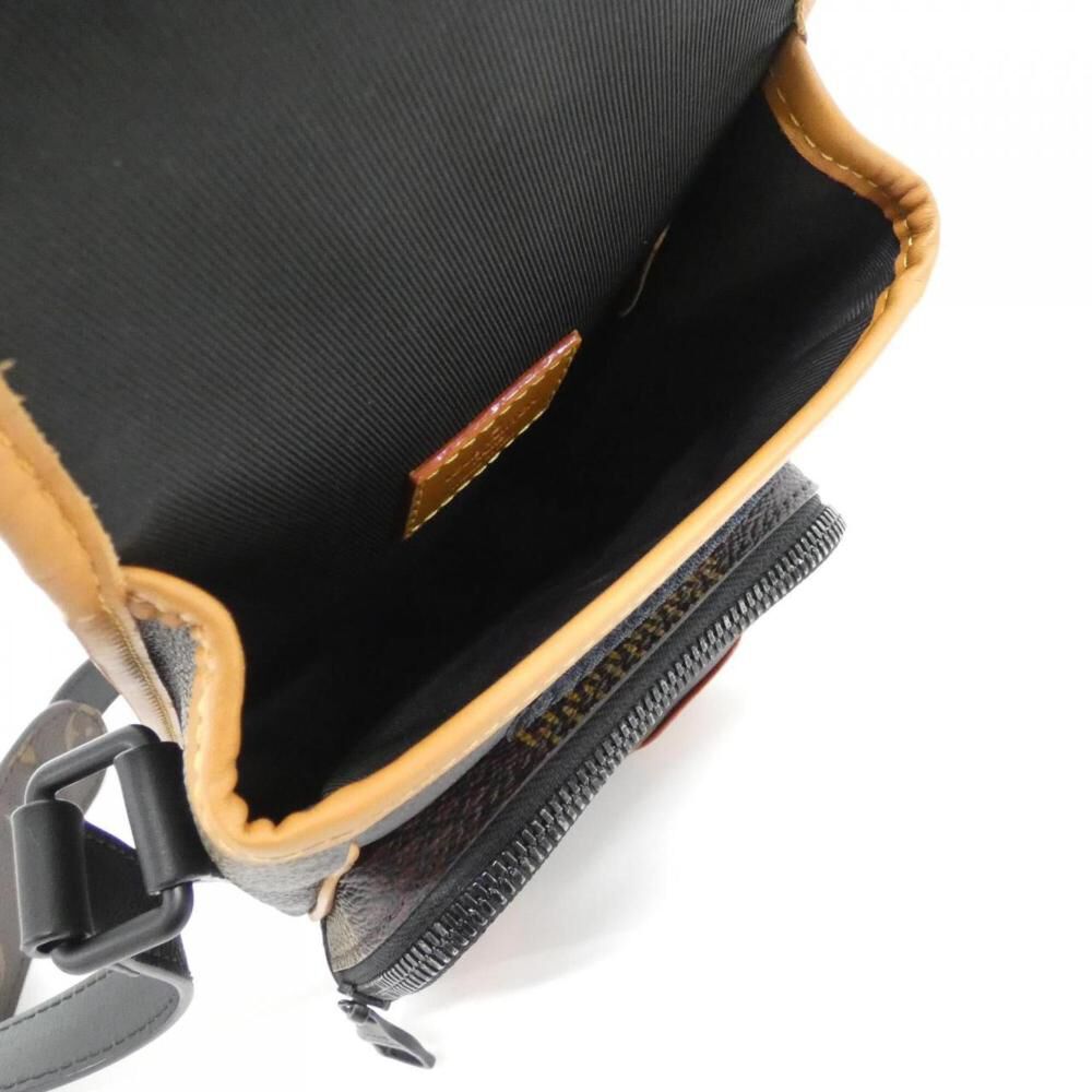 Louis Vuitton Shoulder Bags