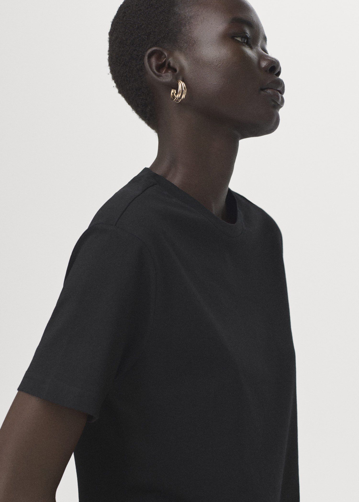 Short-sleeved cotton t-shirt