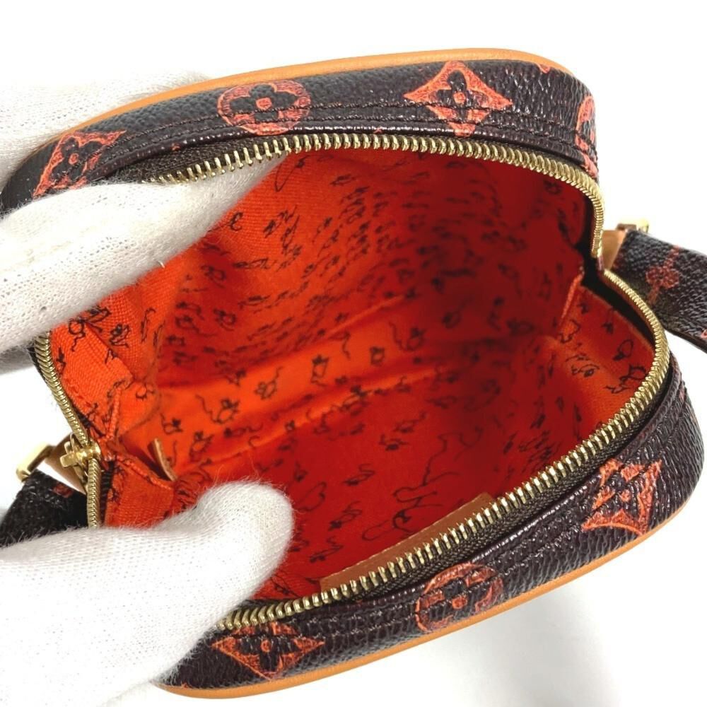 Louis Vuitton Shoulder Bags