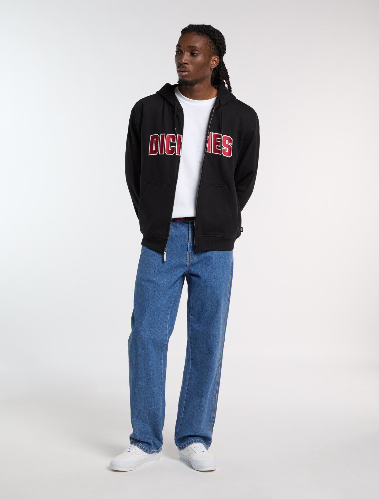 954 RELAXED STRAIGHT WORK JEANS CLA