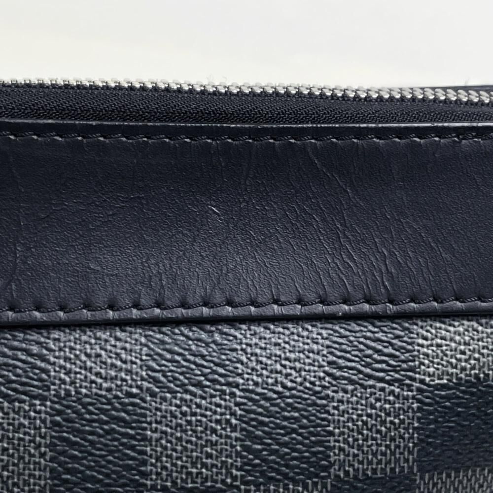 Louis Vuitton Shoulder Bags