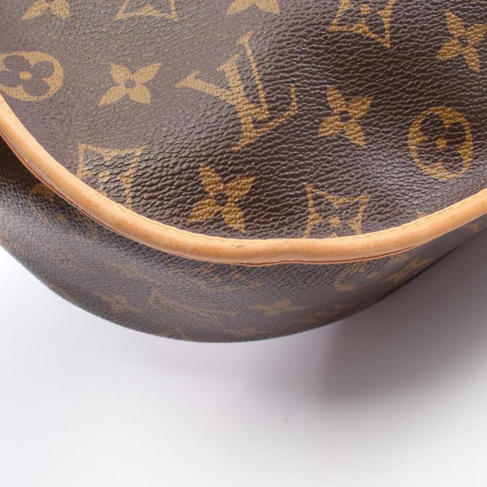 Louis Vuitton Menilmontant