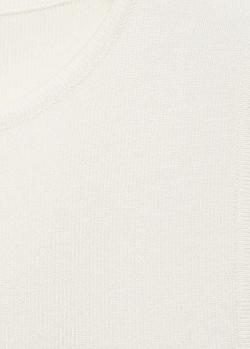 Sleeveless fitted knitted top