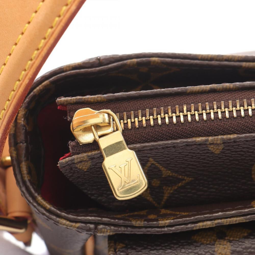 Louis Vuitton Shoulder Bags