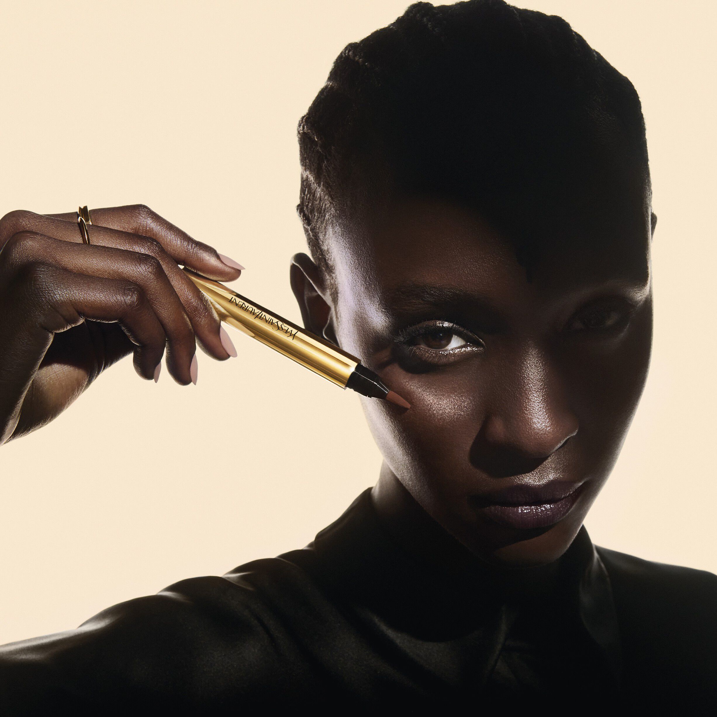 Yves Saint Laurent Touche &Eacute;clat Illuminating Pen