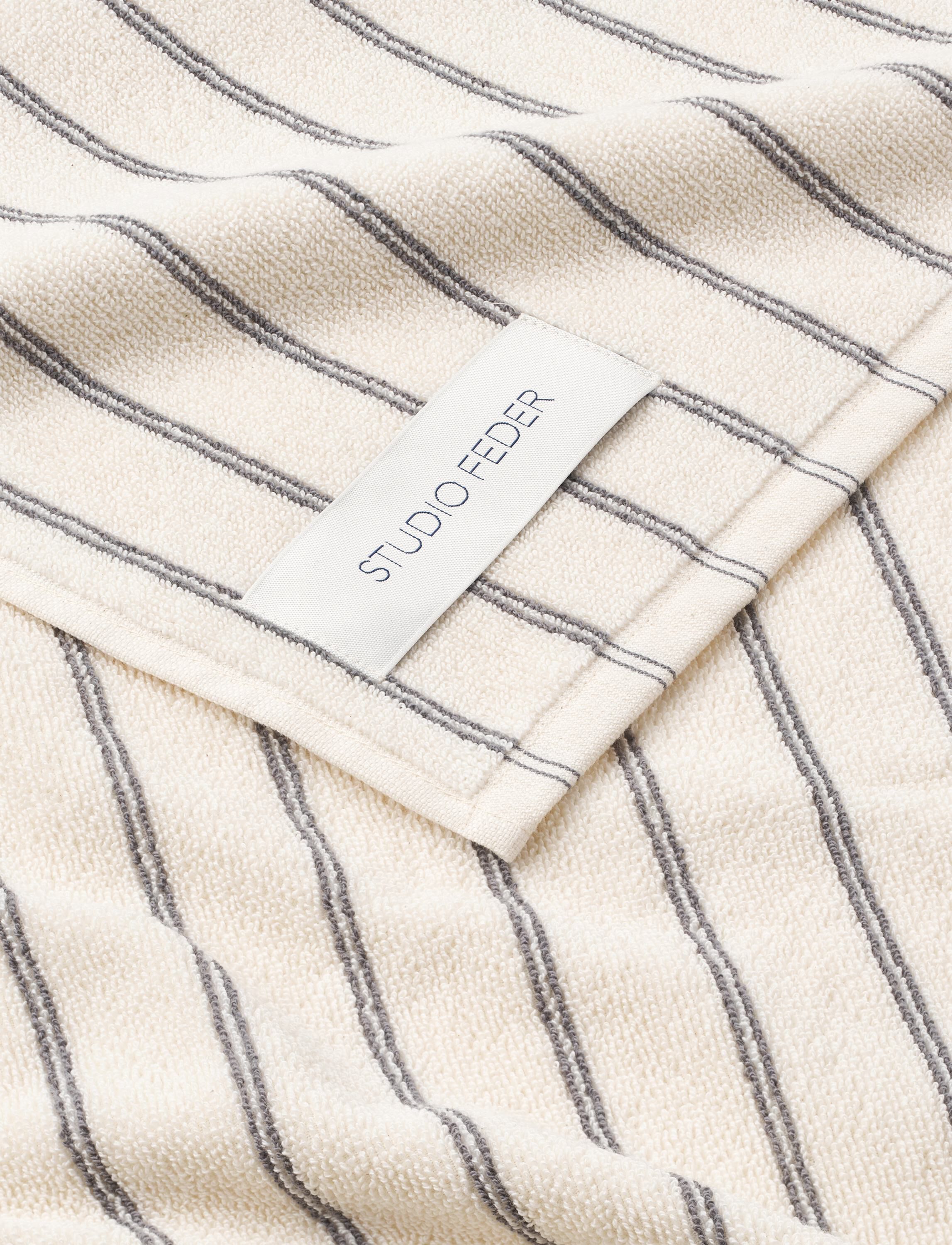 UNA TOWEL