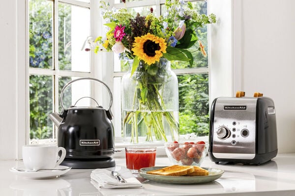 Vattenkokare svart 1,25 liter L22,6cm B17,8cm H26,