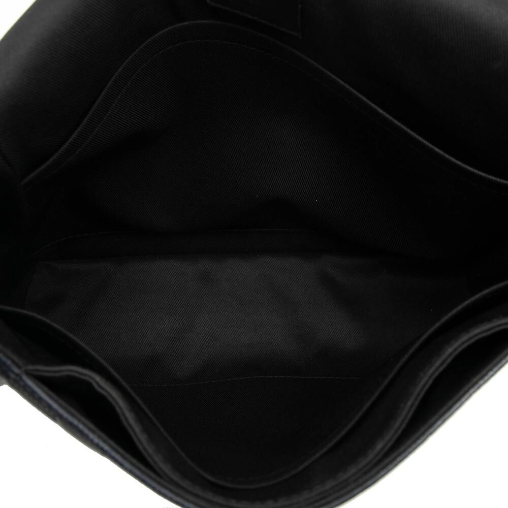 Louis Vuitton District