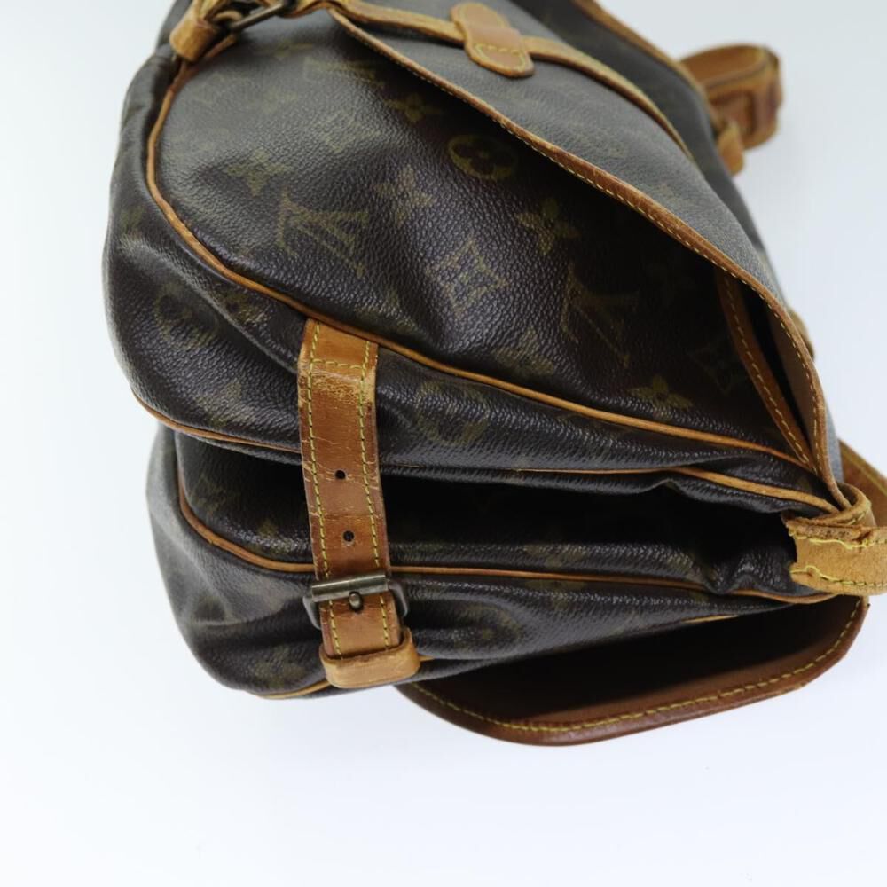 Louis Vuitton Saumur