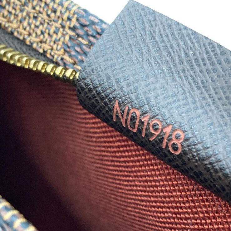 Louis Vuitton Trousse Makeup