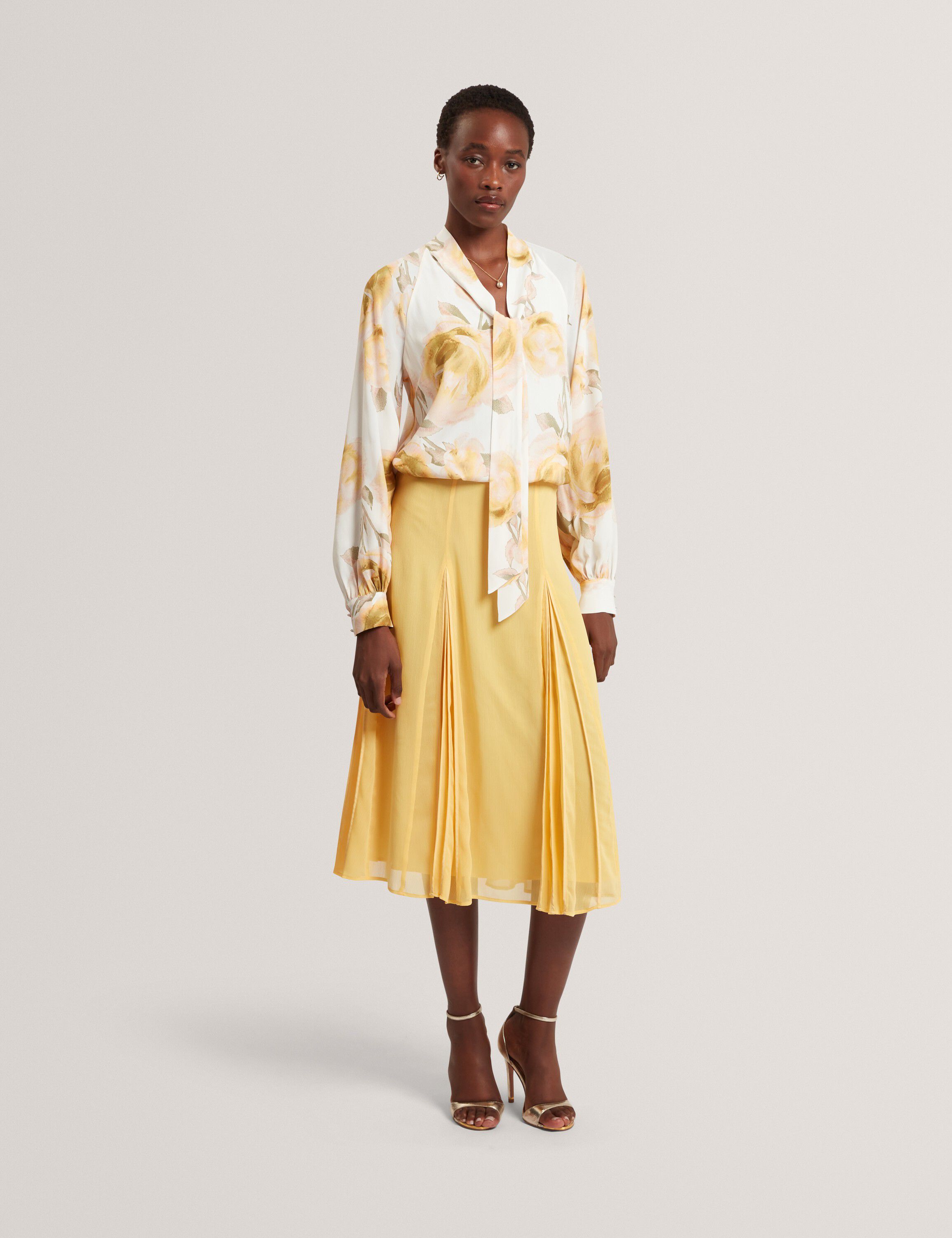 RANDIA Printed Tie Neck Long Sleeve