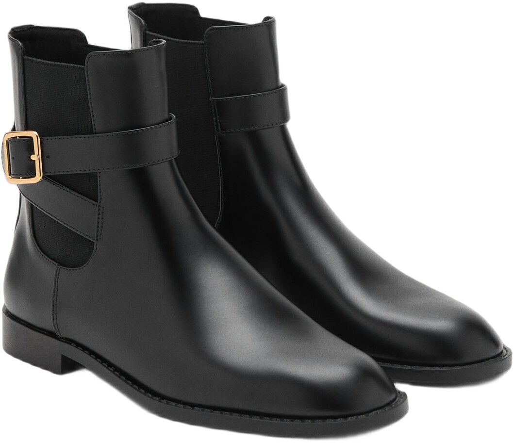 Ankle boots with elastic panel and