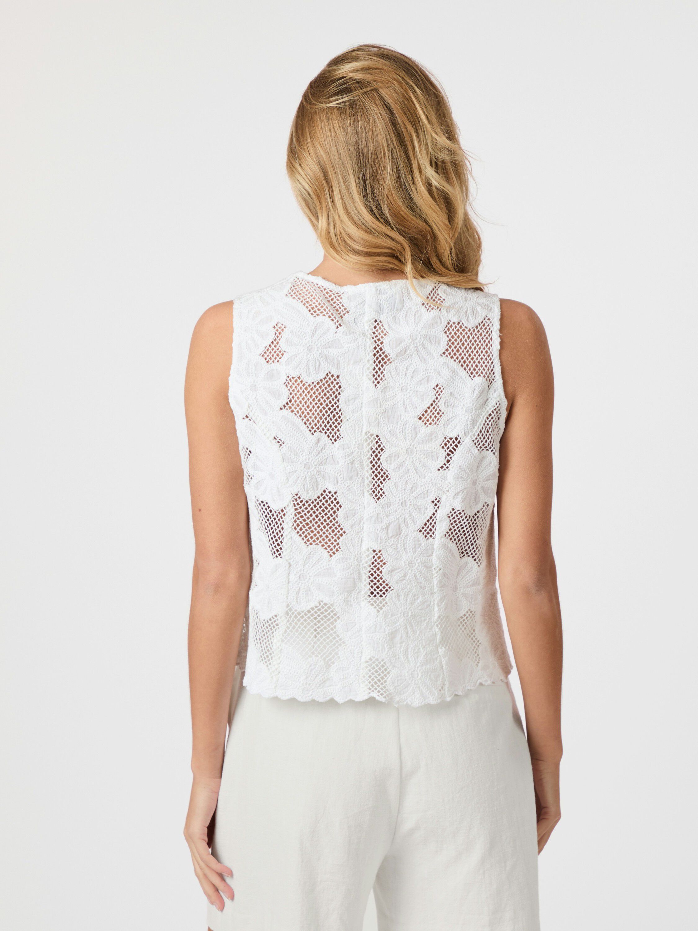 Alboa Embroidery Top