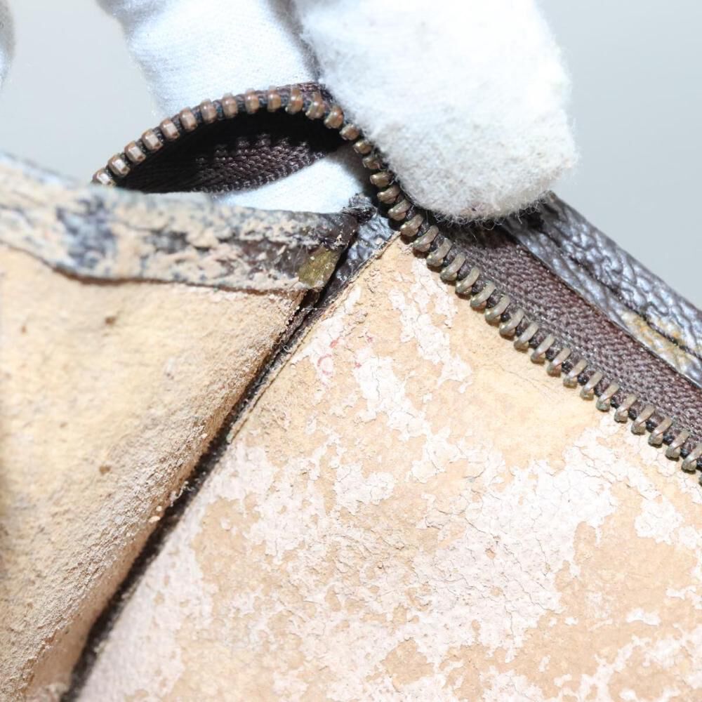 Louis Vuitton Poche Toilette